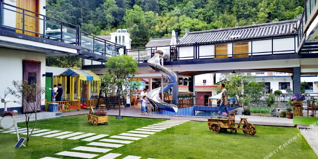 重渡沟牛家小溪民宿