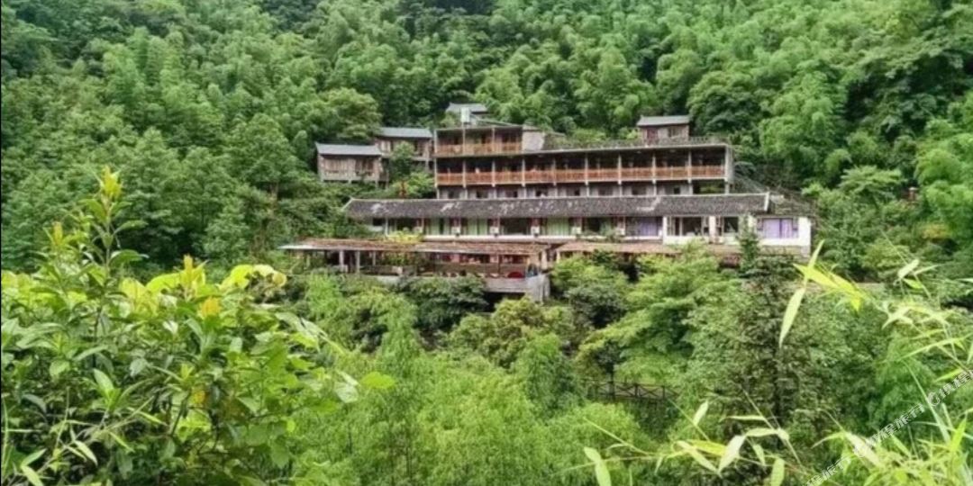 金佛山那一山人民宿