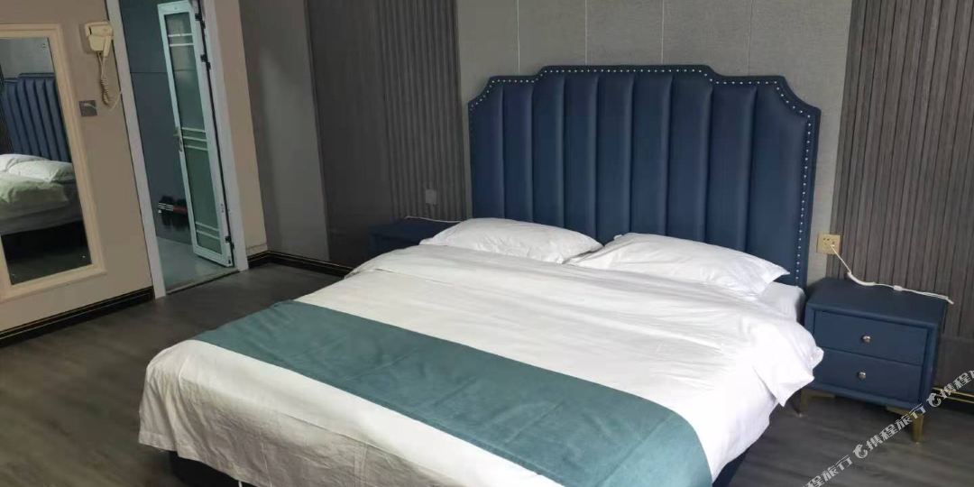 楚雄泊恋轻亚酒店(原彝家小住宾馆)