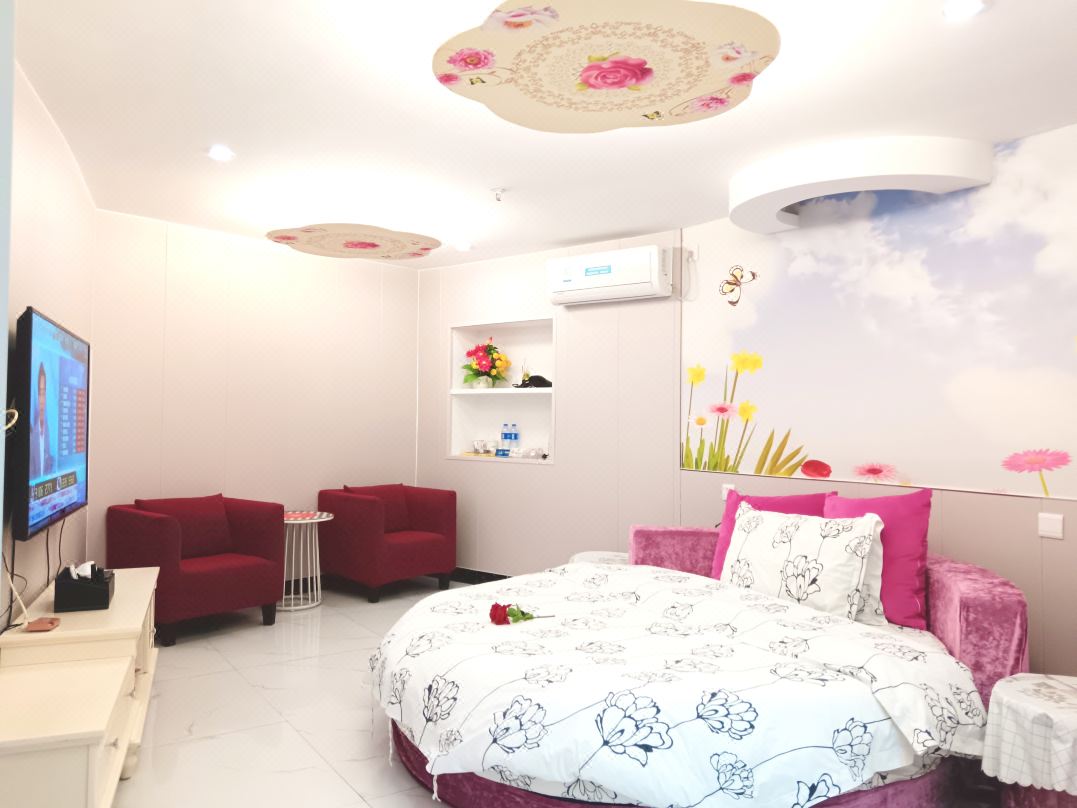 Shenzhen Jinghuang Theme Hotel