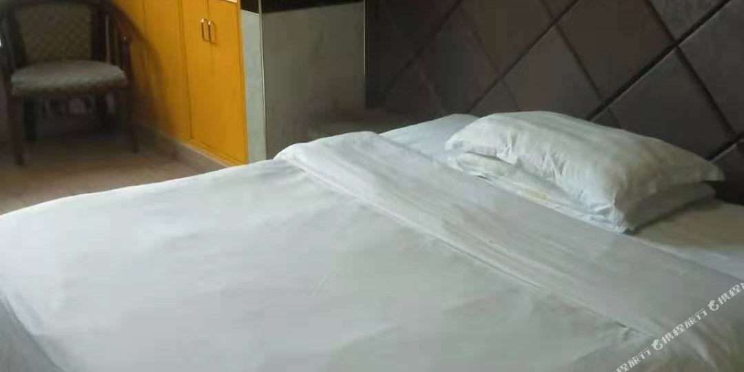 临湘新隆宾馆
