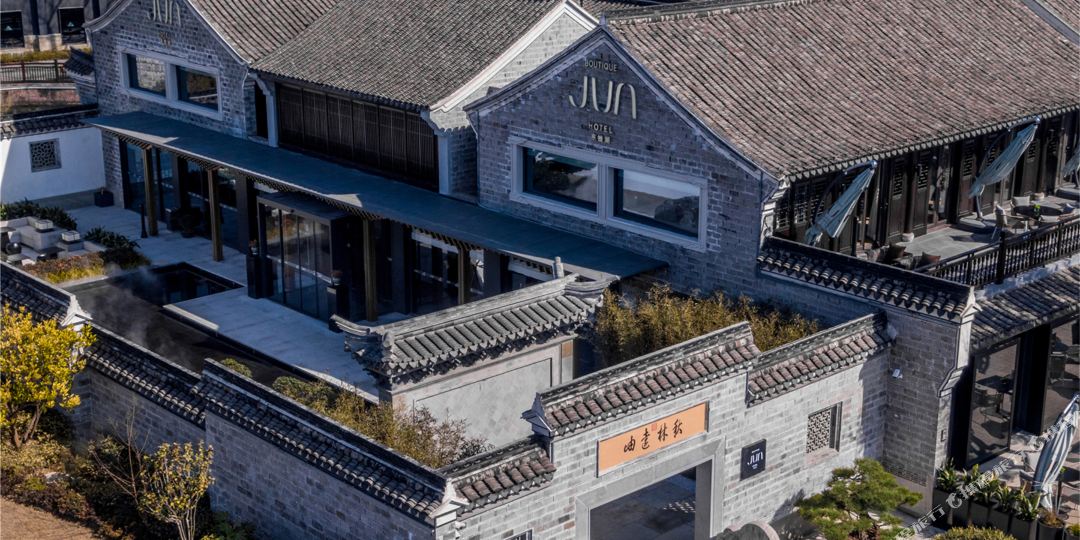 宁波东钱湖建JUN酒店