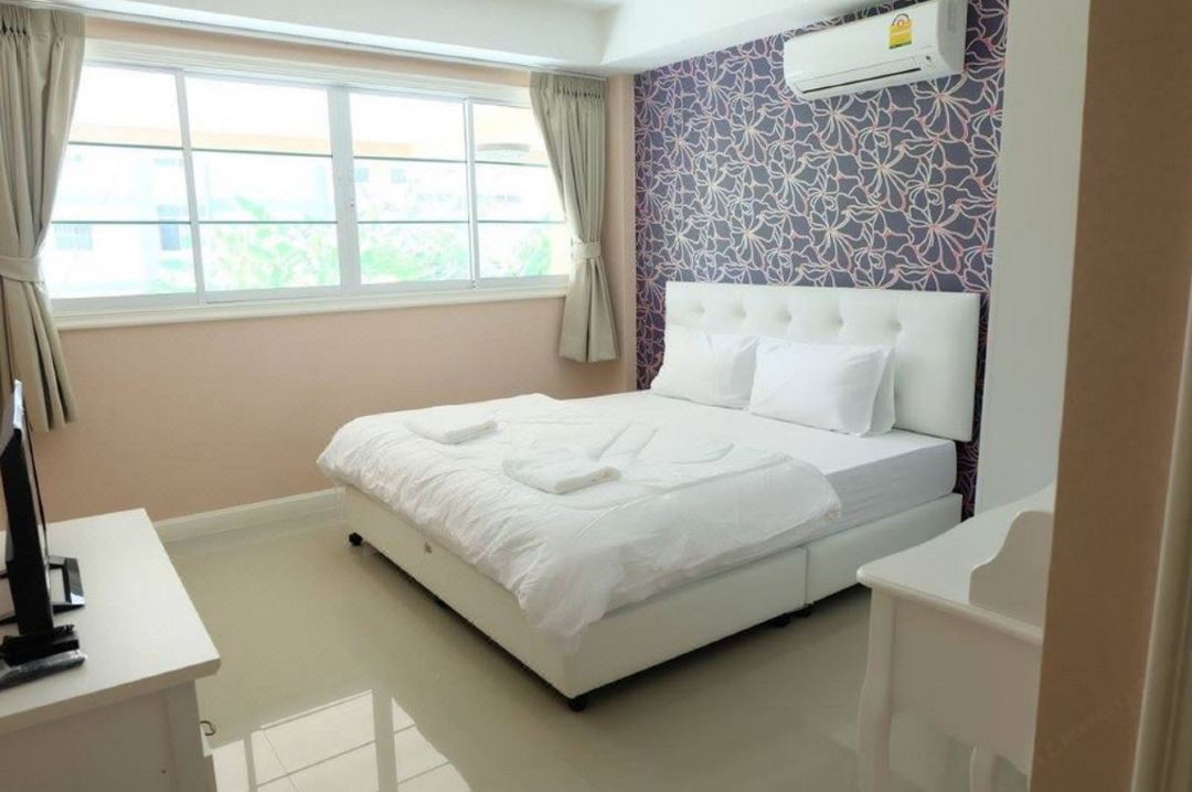 Aree Art Residence