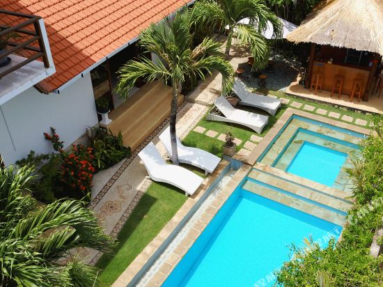 Ocean Villa Dive Resort - Tulamben - Tap to explore photos