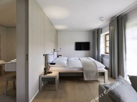 Margarethenhof am Tegernsee - Tap to explore photos