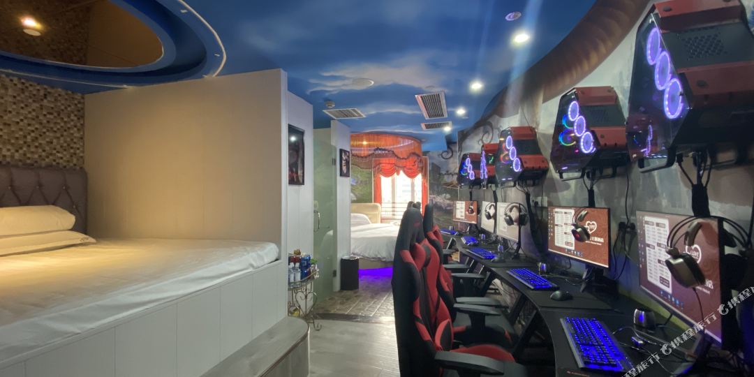 重庆艾娜吾电竞我题酒店