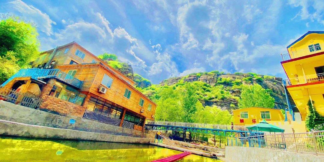 北京金瀑休闲居度假山庄(京都一瀑风景区店)