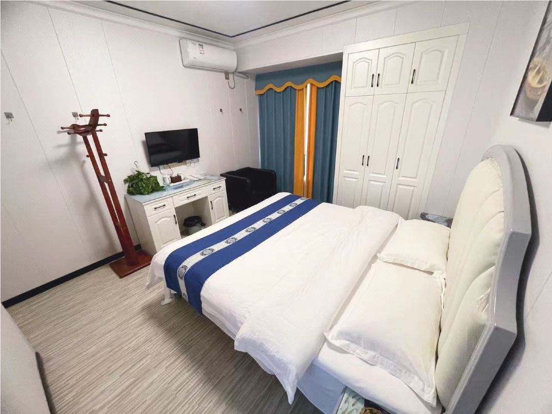 Chongqing Junming Apartment