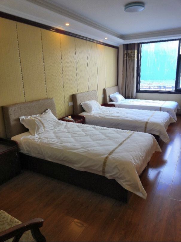 Hongrui Hotel