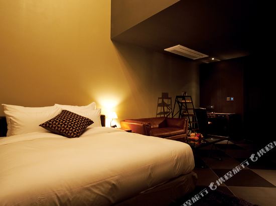 Lee Design Hotel - Tap to explore photos