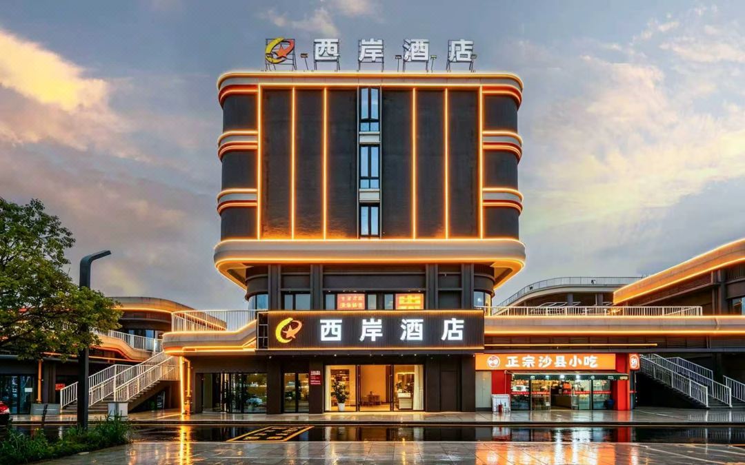 Zhangzhou West Coast Hotel (Jinfeng Development Zone Minxi South Second-Hand Car City)