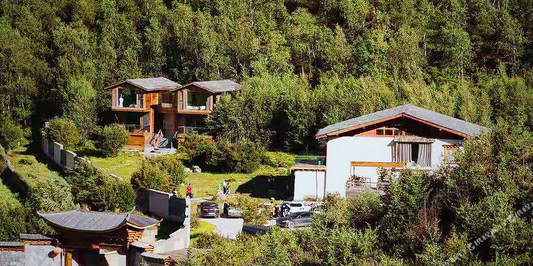 畅王府金庄园(香格里拉石卡雪山店)