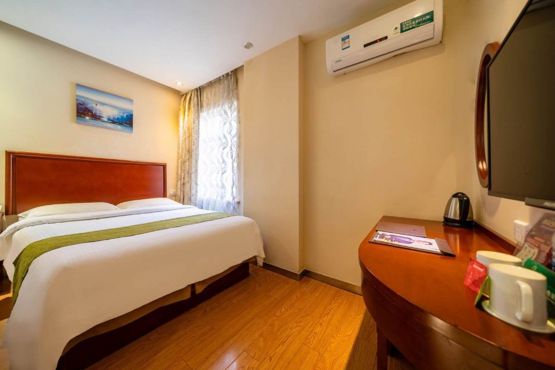 Pebble Motel (Shanghai Beidi Road)