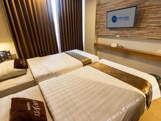 Hotel Dafam Fortuna Seturan - Tap to explore photos