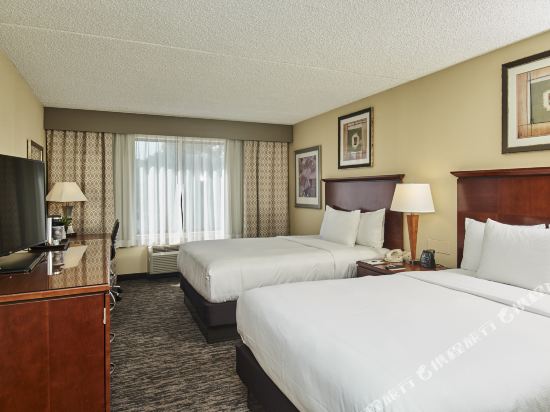 DoubleTree by Hilton Princeton - Tap to explore photos