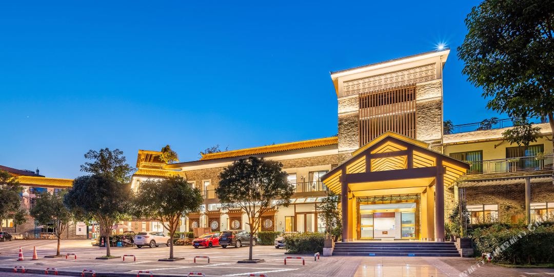 重庆长寿区湖麒源湖晓酒店