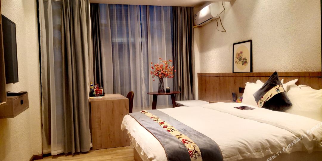 南亭私酒店(曲靖阿诗玛店)