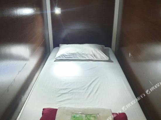 The Backpacker Semarang - Hostel - Tap to explore photos