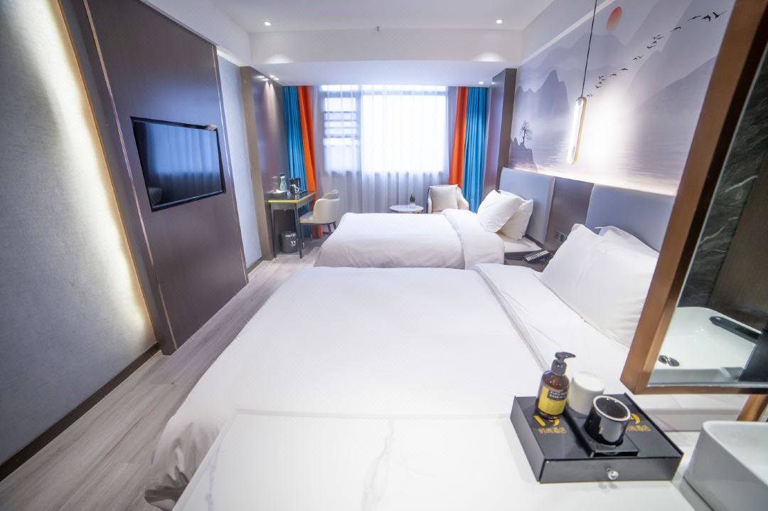 V9 Fashion Hotel (Xiantao Xinjiu Store)