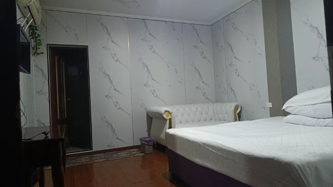 Jinsanjiao Hotel (Dazhou Railway Station)