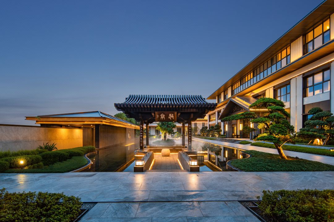 GALLERY HOTEL