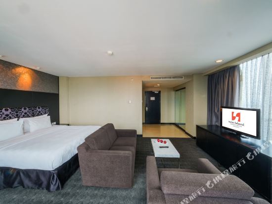 Swiss-Belhotel Mangga Besar - Tap to explore photos