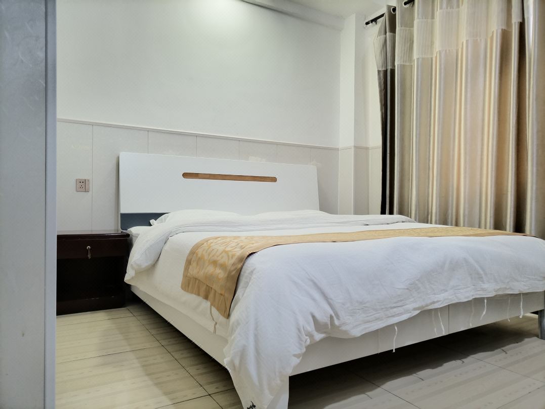 XINHOU HOTEL