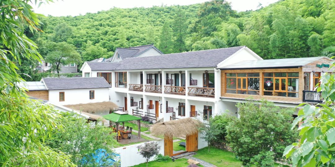 莫干山莫元居亲子团建观景民宿