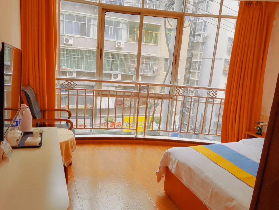Cangxi Cangyuan Hotel