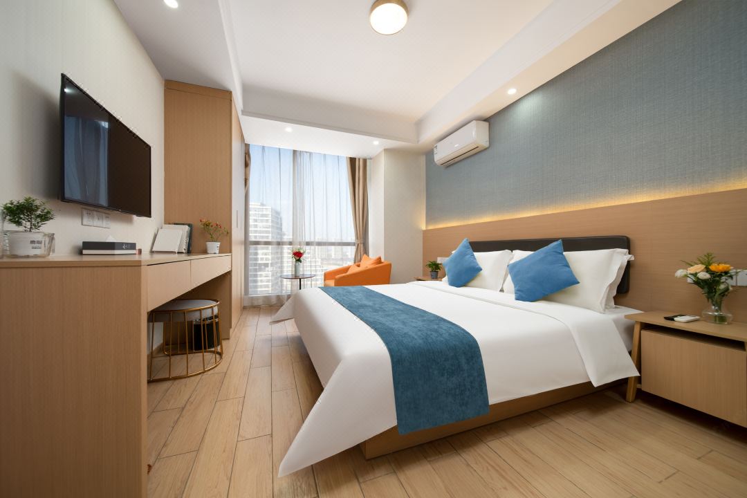 Guyue  Hotel（Nanchang west station subway station store）