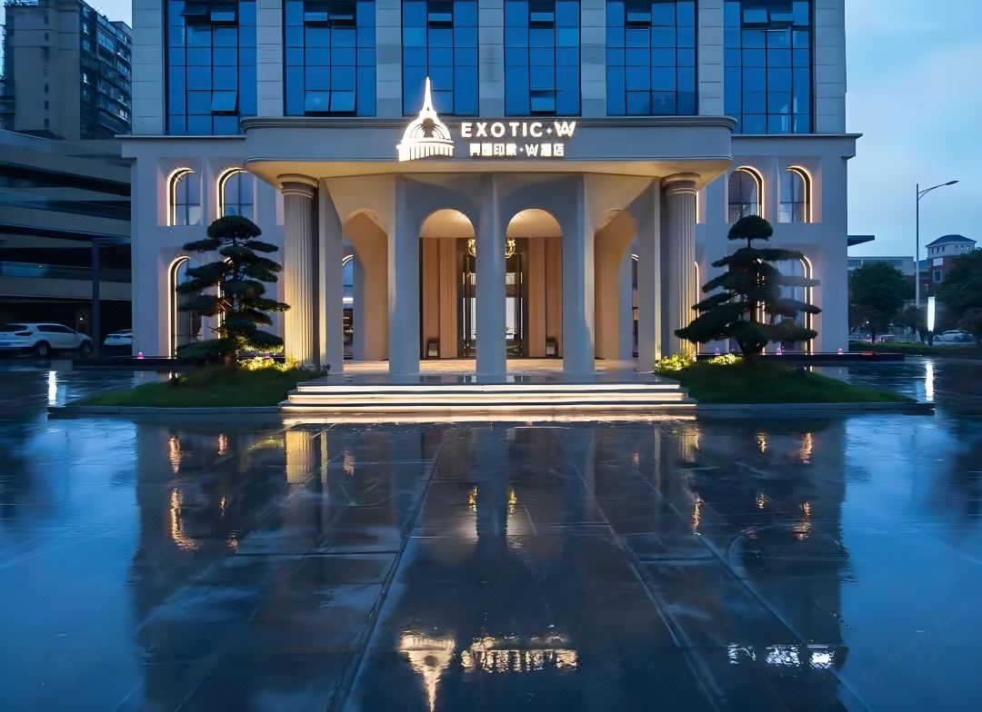 Exotic W Hotel