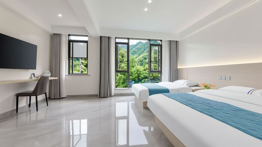 Shiyan Homestay (Sanqingshan Gangshou Cableway)
