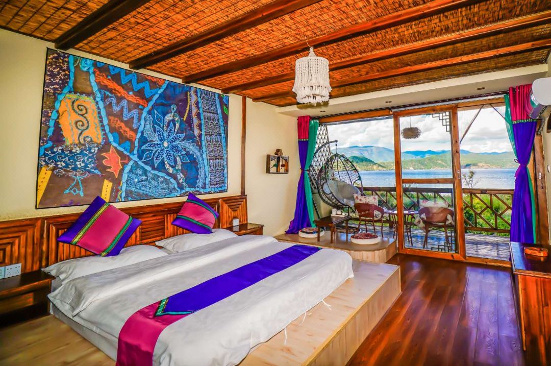 ZHIYUEJU LAKE VIEW INN