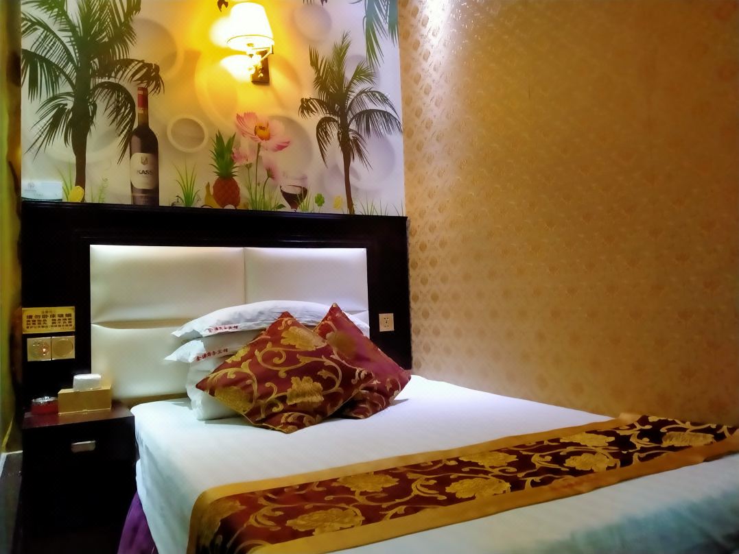 Bazhong Jinyuan Business Hotel