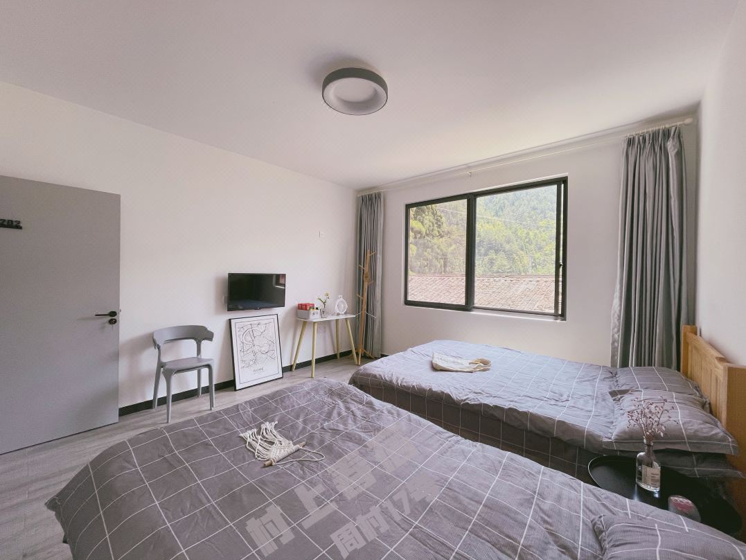 Yunhetitiancunshangchunsu Guesthouse