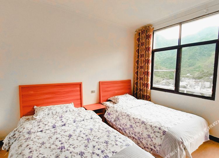 神农架回家公寓。