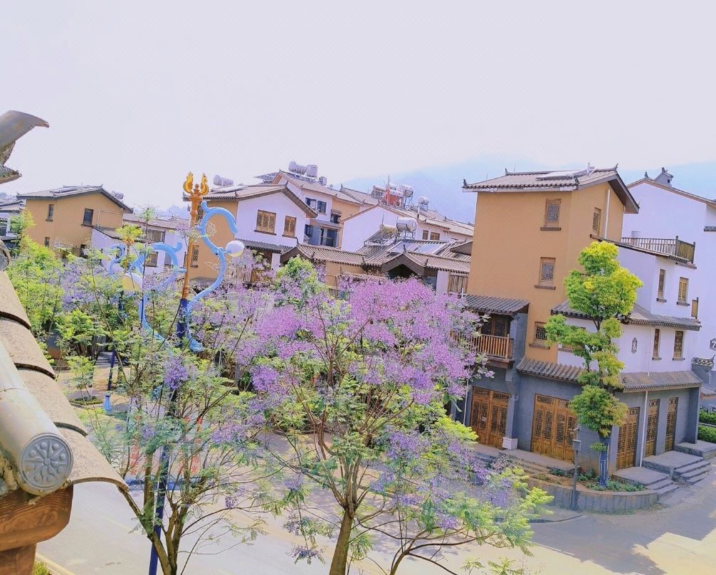 Fuxian Lake Yilai Inn (Guanglong Town)