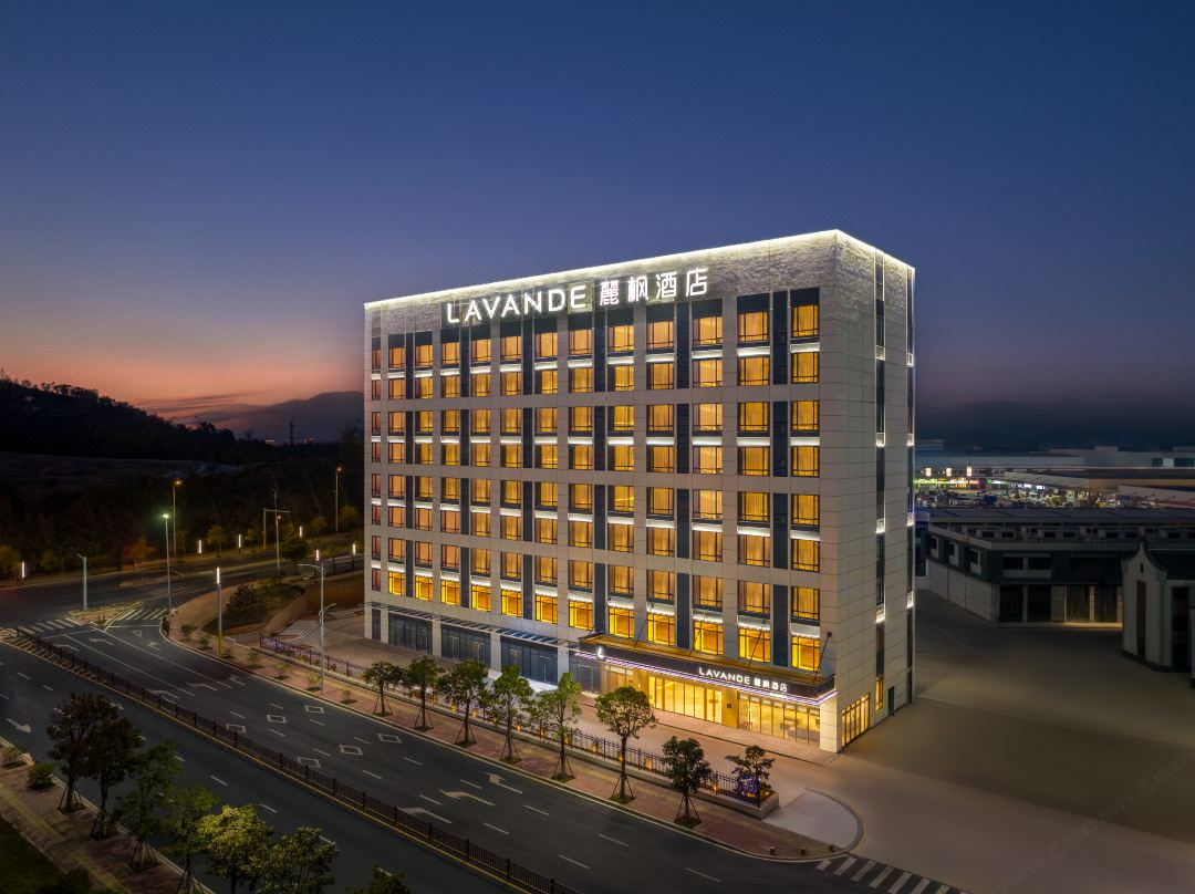Lifeng Hotel (Jieyang Yuhu Cold Chain International Agricultural Products Trading Center Store)