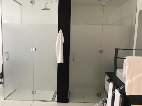 Longstay Residence Thessoni home - Self check in serviced apartments & Hotel - Tap to explore photos
