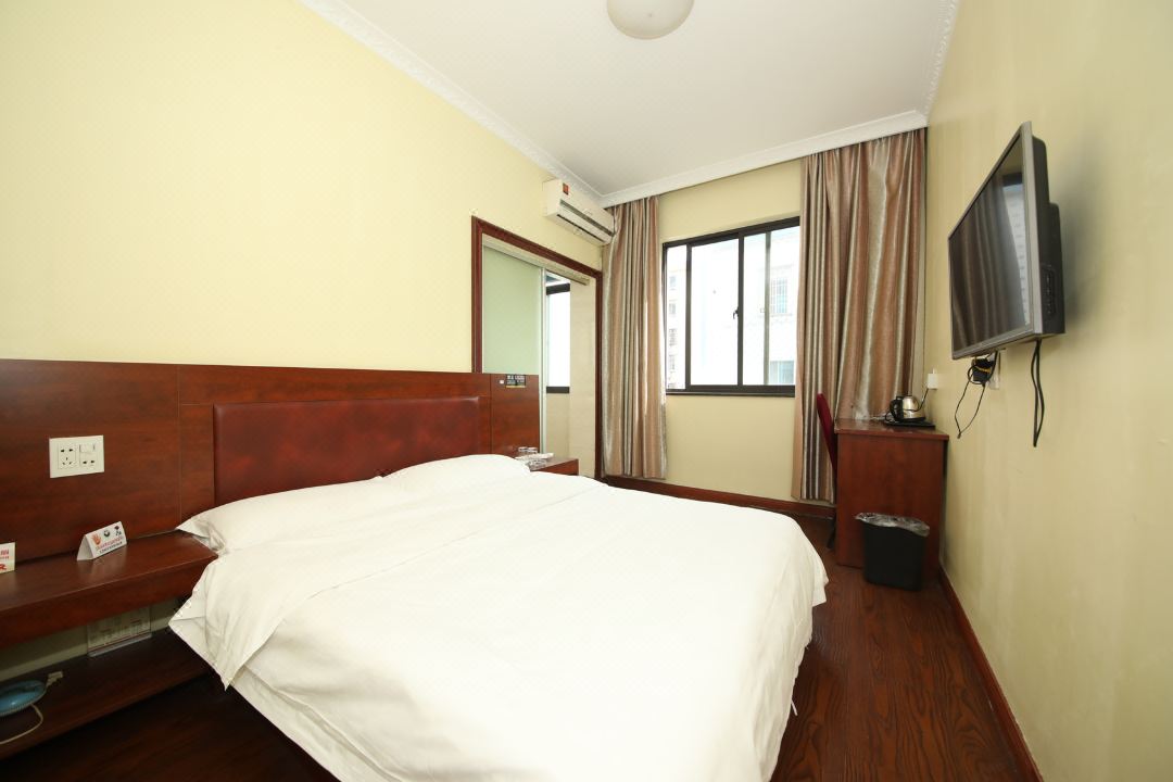 Zhuji Forest Hotel