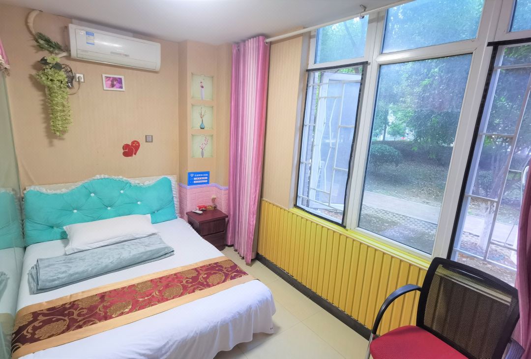 Xiyuan Apartment (Wuhan Traffic Vocational College Donglan'an Square)