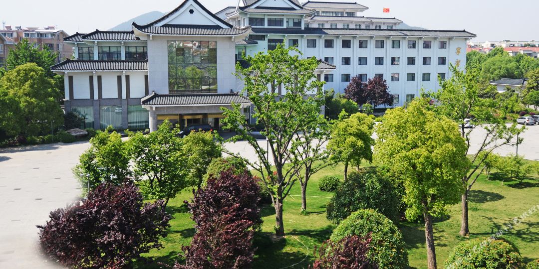 龙泉山庄