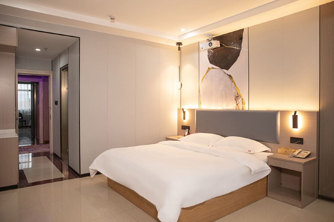 Yihai Boutique Hotel (Guangzhou Baiyun Railway Station Shijing Branch)