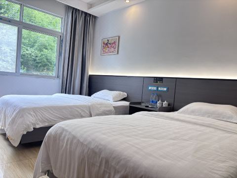 Nanjiang Qinba Keshe Restaurant