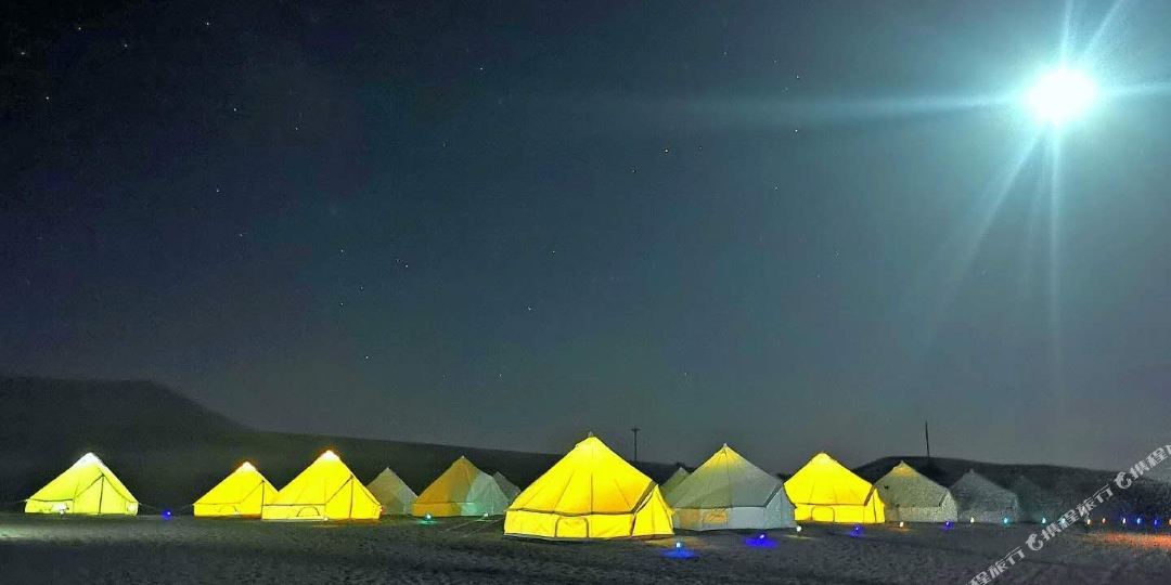 中卫6腾格里漠里国际露营地