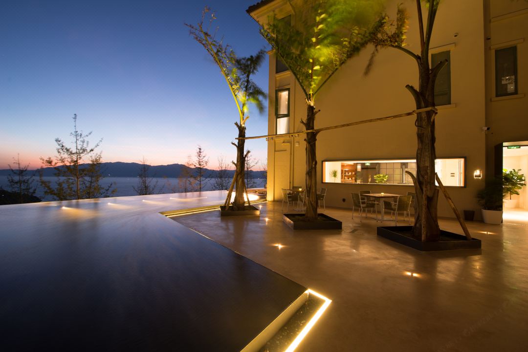 Inward Life Hotel