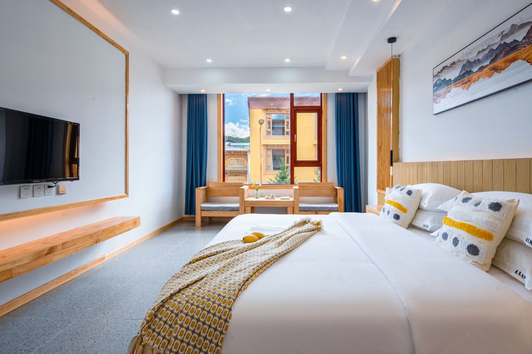 Huachen YueXi Inn