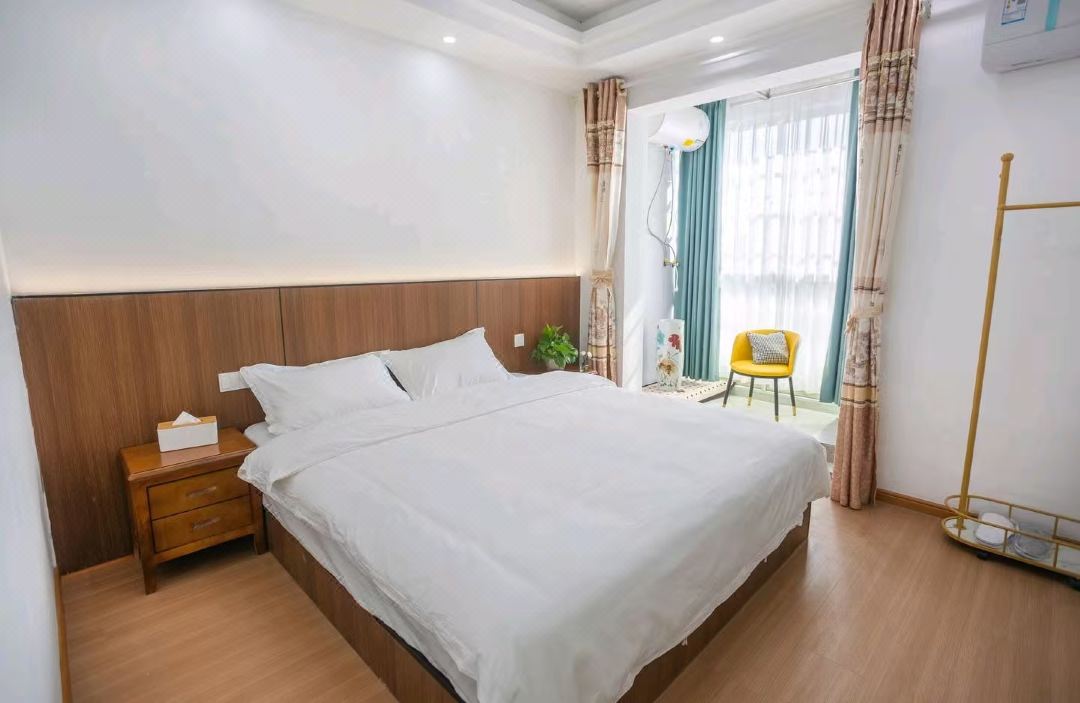 Xixi Homestay (Taoxichuan Creative Plaza)
