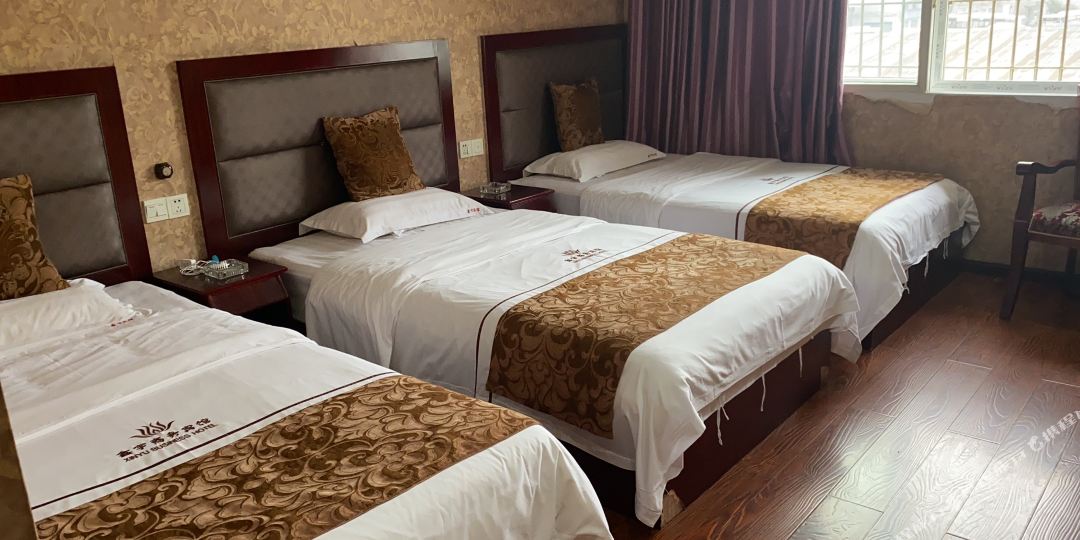 威远鑫宇商务旅馆