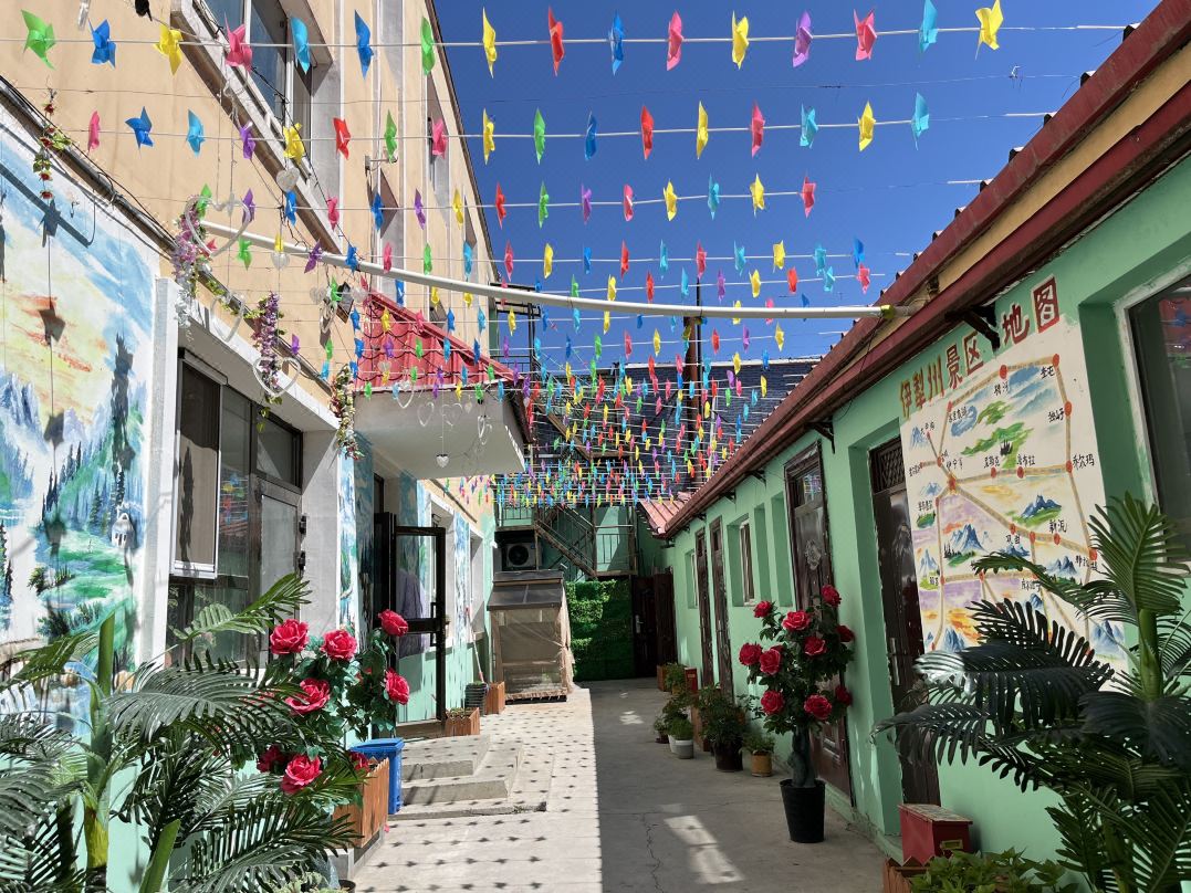 Yining Xinyou She Homestay (Yining Airport Railway Station Store)